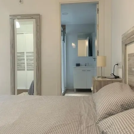Petite California Duenas Apartment Seville Exterior photo